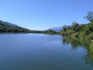 Fototapeta na wymiar Lac de Sainte Hèlène du Lac - Département de la Savoie - France