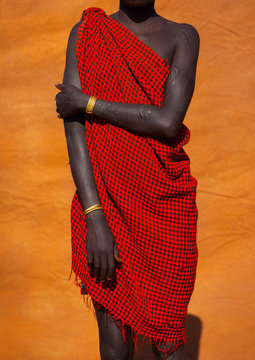 Bodi Tribe Young Woman, Hana Mursi, Omo Valley, Ethiopia