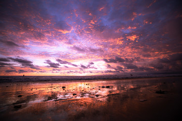 Fototapeta na wymiar Purple pink sunset in Bali Indonesia