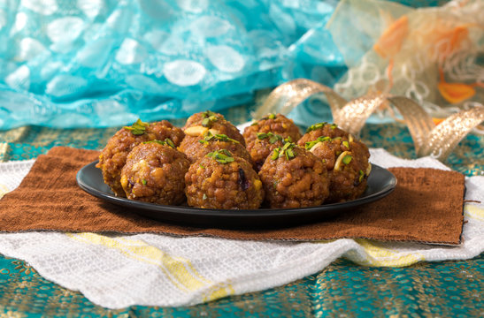 Motichur Rabri Laddu