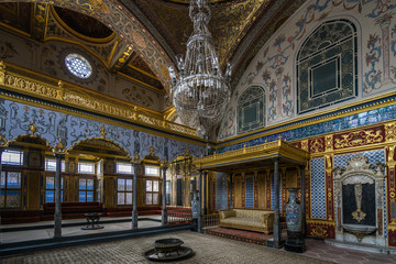 The luxurious and beautifully decorated Throne Room of Topkapi Palace harem, Istanbul, Turkey © Francesco Bonino