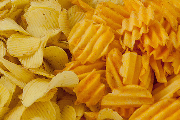 bowl of chips and pistachio - perfect snack for party