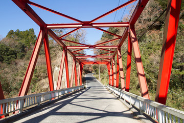 Fototapeta na wymiar 秋の養老渓谷の宝衛橋の風景