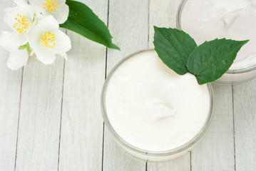 Moisturizers, jasmine
