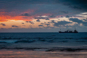 Obraz premium Atardecer Isla de Pascua