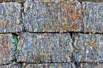 Plastic waste briquette Prepare to recycle