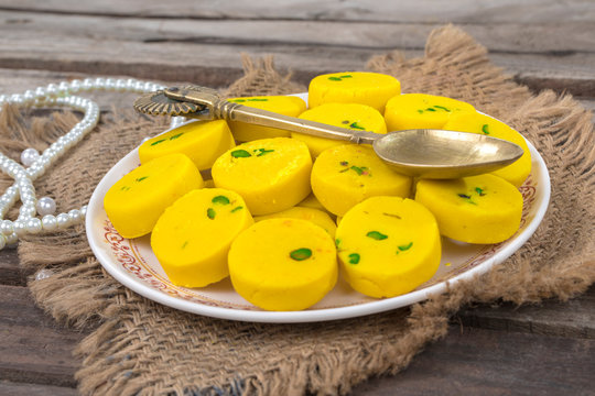 รูปภาพPedaa เลือกดูภาพถ่ายสต็อก เวกเตอร์ และวิดีโอ561 Adobe Stock