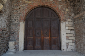 Fototapeta na wymiar Door of a medieval abbey