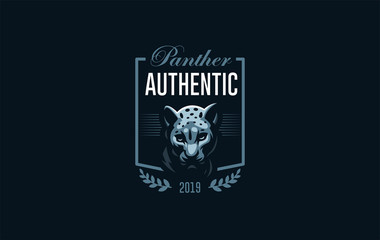 The image of a coguar or panter.