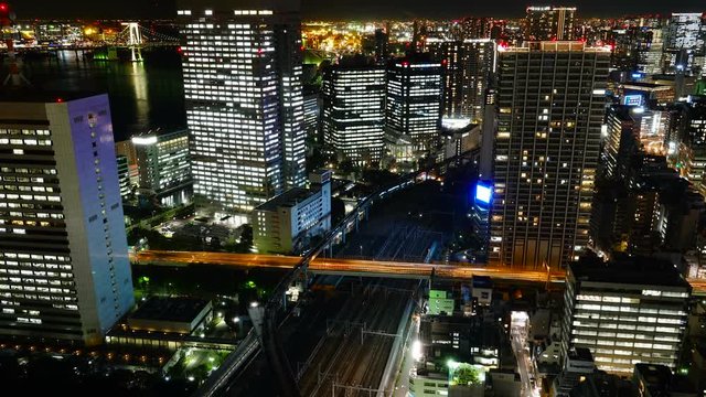 東京夜景　タイムラプス　鉄道　様々な交通機関が交差する大都会