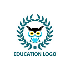 education logo vector design with owl