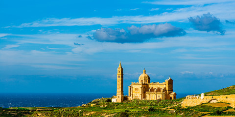 Ta' Pinu basilica Gharb, Gozo, Malta - obrazy, fototapety, plakaty
