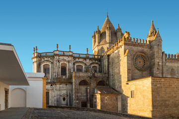 Fototapeta na wymiar The Cathedral of Evora, or Se de Evora, a Roman Catholic church in the city of Evora, Portugal