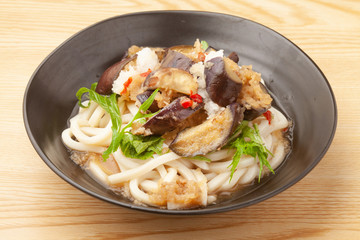 ナスのみぞれ炒めうどん