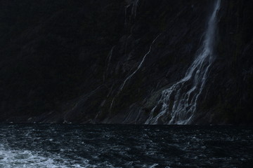 ニュージーランドのミルフォードサウンド