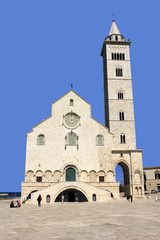 Fototapeta na wymiar Eglise de Trani