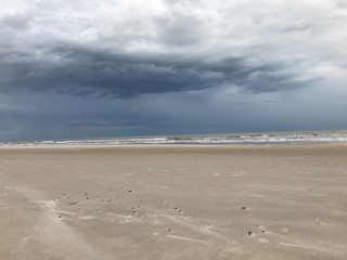 Obraz premium Storm clouds in Pinamar beach