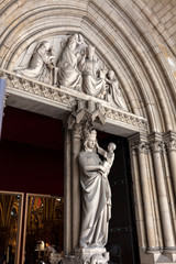 Obraz premium Statue of Virgin Mary