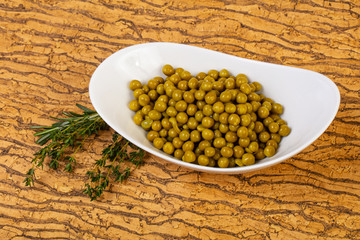 Marinated green peas