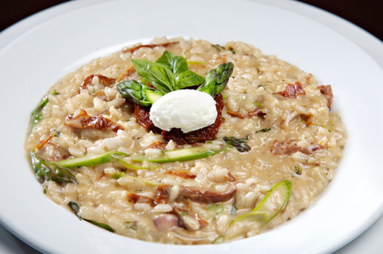risotto with mushrooms and dried tomatoes
