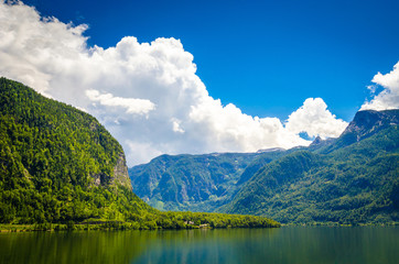 Obraz na płótnie Canvas Fantastic landscape of Hallstatt lake, Austrian Alps, Salzkammergut, Austria, Europe