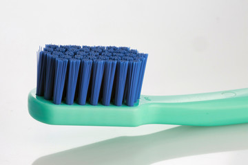 excellent bright toothbrush medium hardness