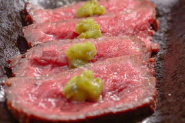 和牛肉のタタキ