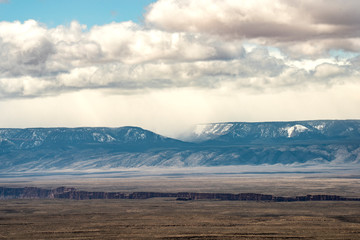 Fototapeta na wymiar Arizona landscape with mountains in snow