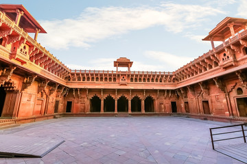Obraz premium Ancient royal palace medieval architecture built of red sandstone at Fatehpur Sikri Agra, India