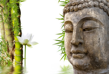 Fototapeta premium Statue de bouddha, bambous et lotus aquatique 