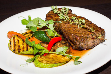 еда, меню, блюдо,блюда, мясо, ресторан, food, meat, meal, dinner, plate, beef, grilled, steak, chicken, vegetable, dish, pork, lunch, restaurant, gourmet, tomato, closeup, cuisine, vegetables, barbecu