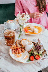 Breakfast in the big city with coffee and eggs.