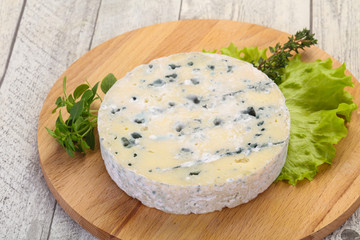 Round blue cheese