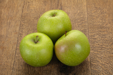 Green ripe apple