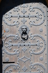 detailliert geschm&uuml;ckt 