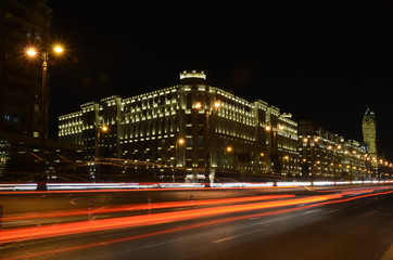 Fototapeta na wymiar Heydar Aliyev Avenue in the evening.Baku,Azerbaijan