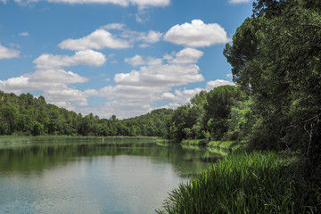 Fototapeta na wymiar Lago de la Santa Espina (Valladolid)