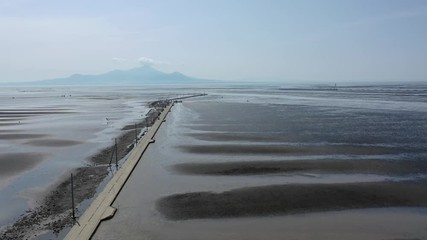 A road that sinks into the sea at high tide (Nagabeta-Kaisyouro)