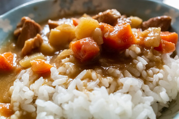 curry sauce with beef and rice
