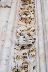 Relieve de un astronauta en la portada de la Catedral de Salamanca. © Gabrieuskal