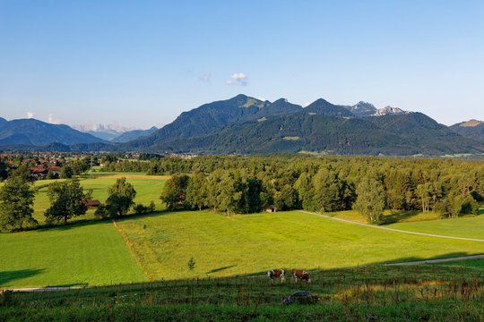 Kendlmuhlfilzen and Grassau, Hochplatte and Kampenwand, view from Westerbuchberg, Chiemgau Alps, Chiemgau, Upper Bavaria, Bavaria, Germany, Europe