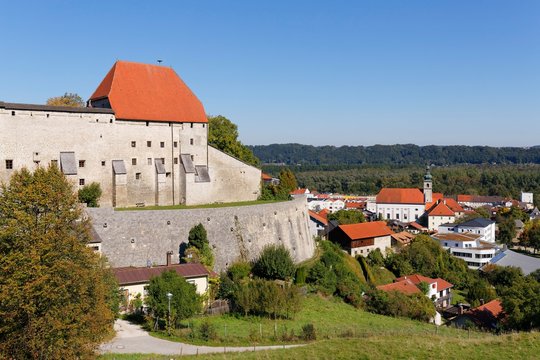 Burg Tittmoning, castle, Rupertiwinkel, Upper Bavaria, Bavaria, Germany, Europe