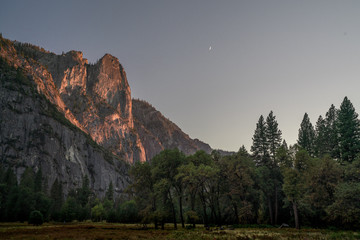 Fototapeta na wymiar Yosemite crescent