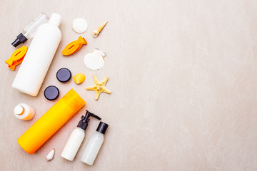 Naklejka premium Summer travel and vacation make up concept