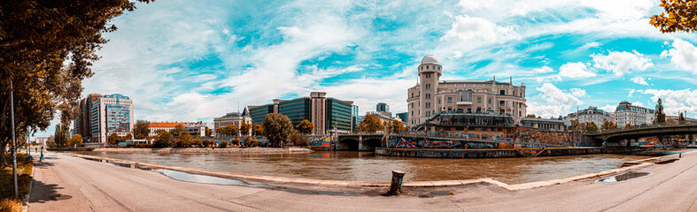 Donaukanal Wien (Urania)