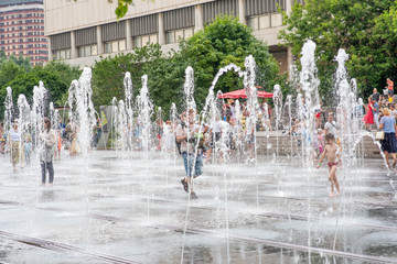fountain at the Tretyakov gallery