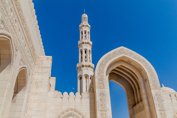 Fototapeta na wymiar Details of Sultan Qaboos Grand Mosque in Muscat, Oman