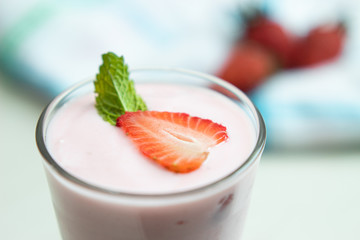 yogurt with strawberries