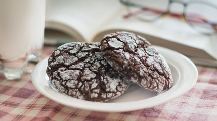 chocolate cookies