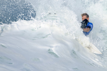 Surfing on milky wave